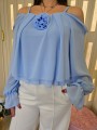 Blusa Azzurra con Rosa