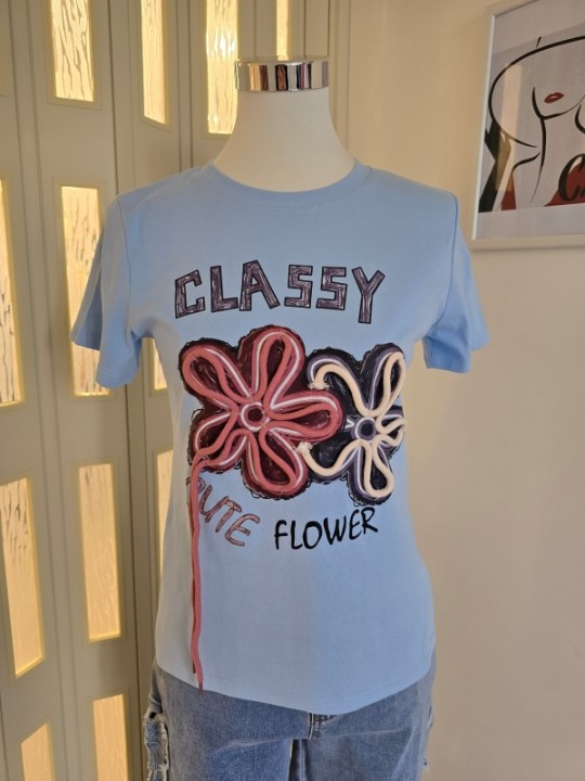 T-Shirt Fiori Azzurra