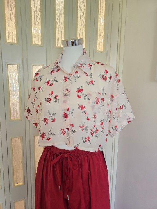 Camicia Crop Fiori Rossi