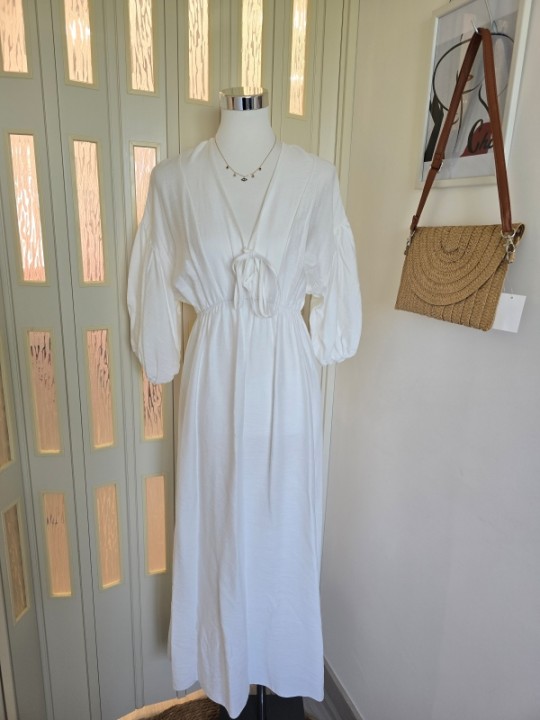 Abito White