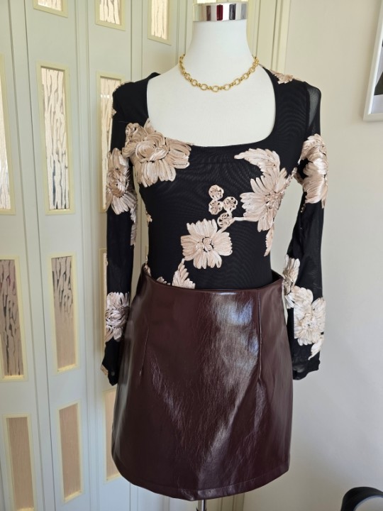 Gonna Corta Similpelle