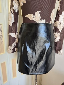 Gonna Corta Similpelle