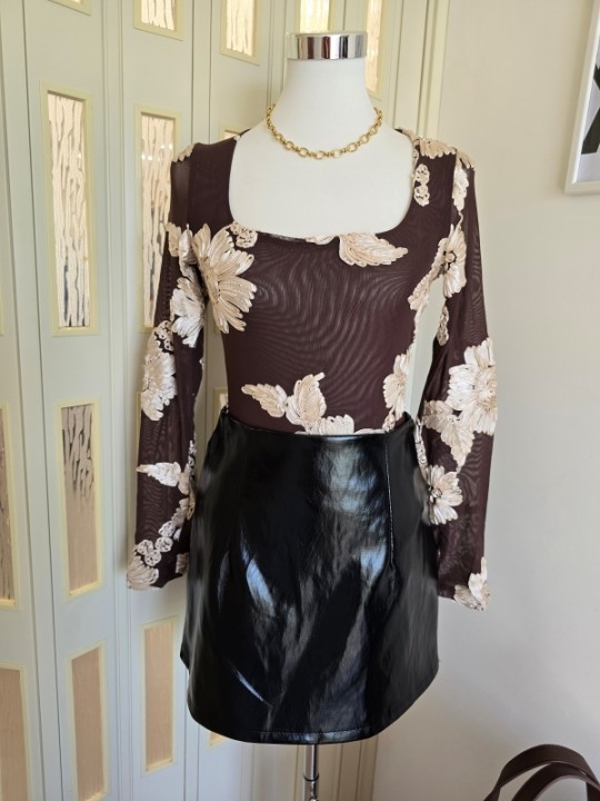Body Flowers Brown