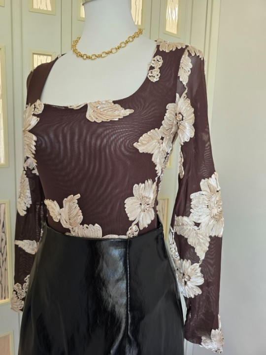 Body Flowers Brown