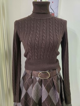 Maglione Marrone Trecce