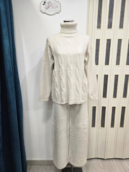 Coordinato a Trecce Crema