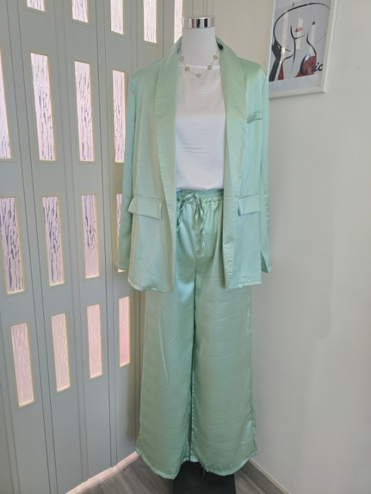 Completo Satin Salvia