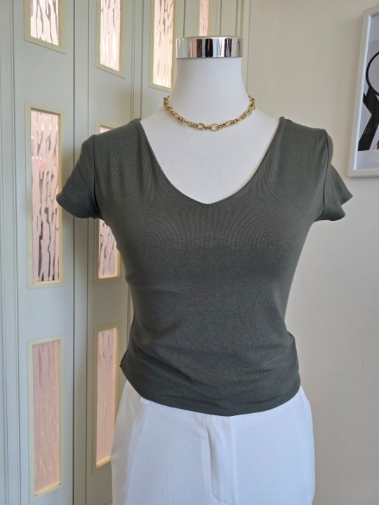 T-shirt Basic Scollo a V Verde Militare