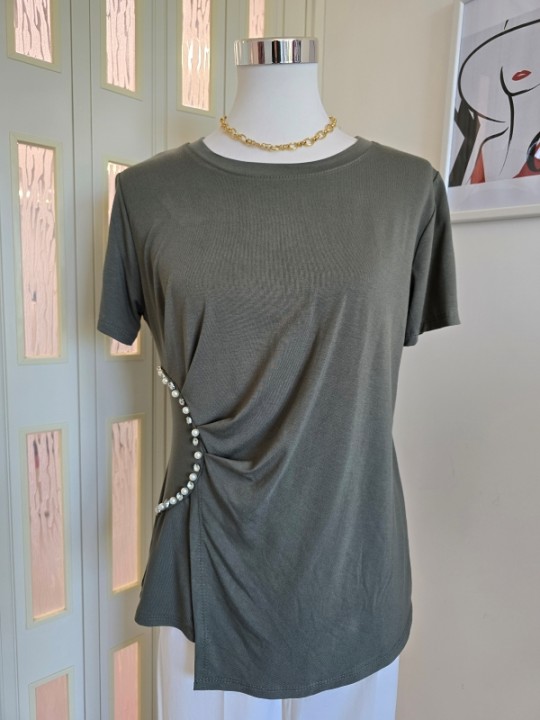 T-Shirt Verde Decorazione Laterale