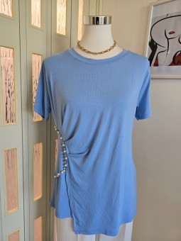 T-Shirt Azzurra Decorazione...