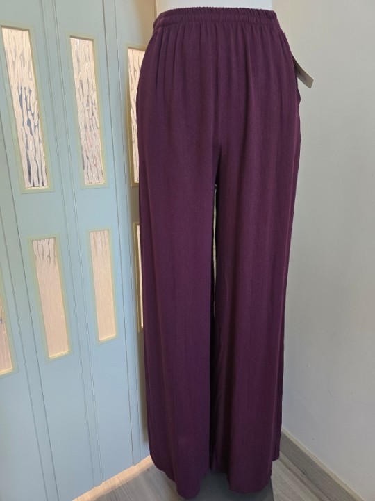 Pantalone A Palazzo Burgundy con Foulard