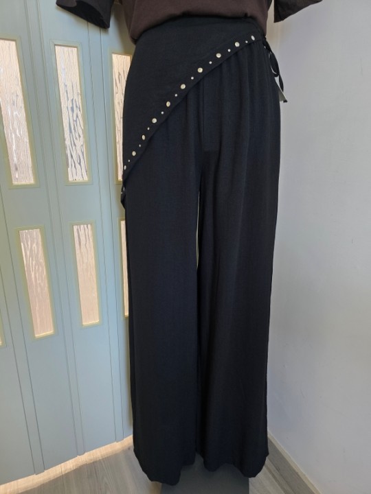 Pantalone A Palazzo Nero con Foulard