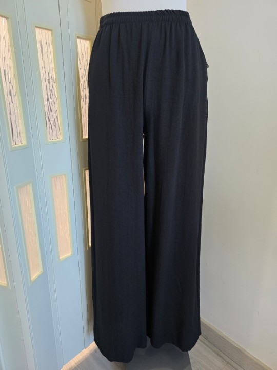 Pantalone A Palazzo Nero con Foulard