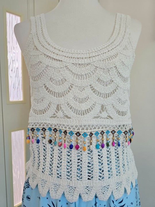 Top In Maglia Bianco Con Perline