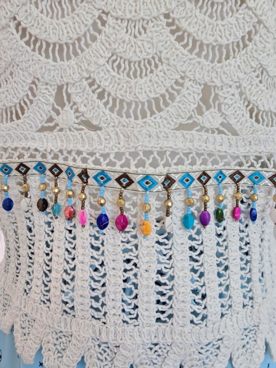 Top In Maglia Bianco Con Perline