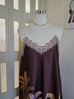 Abito Marrone Floreale