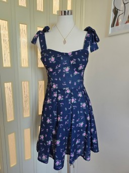 Abito Blu Fiori Rosa