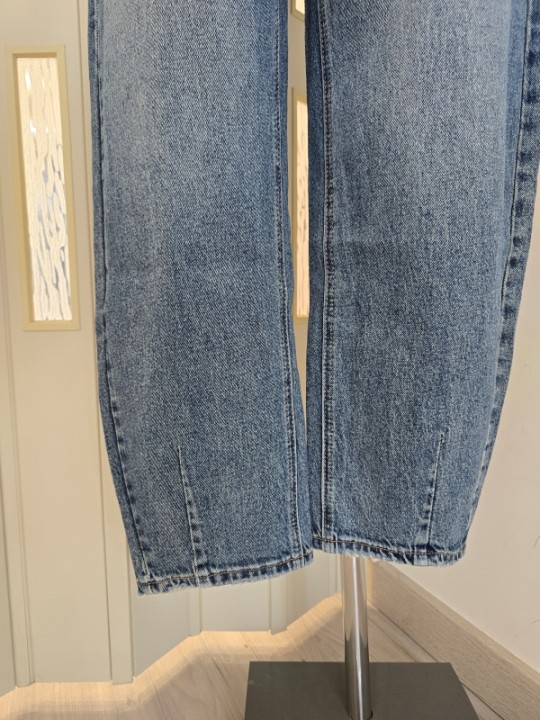 Jeans Mom Fit + Cintura